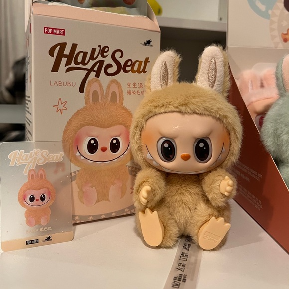 BABA HAVE A SEAT LABUBU π - Picture 1 of 3